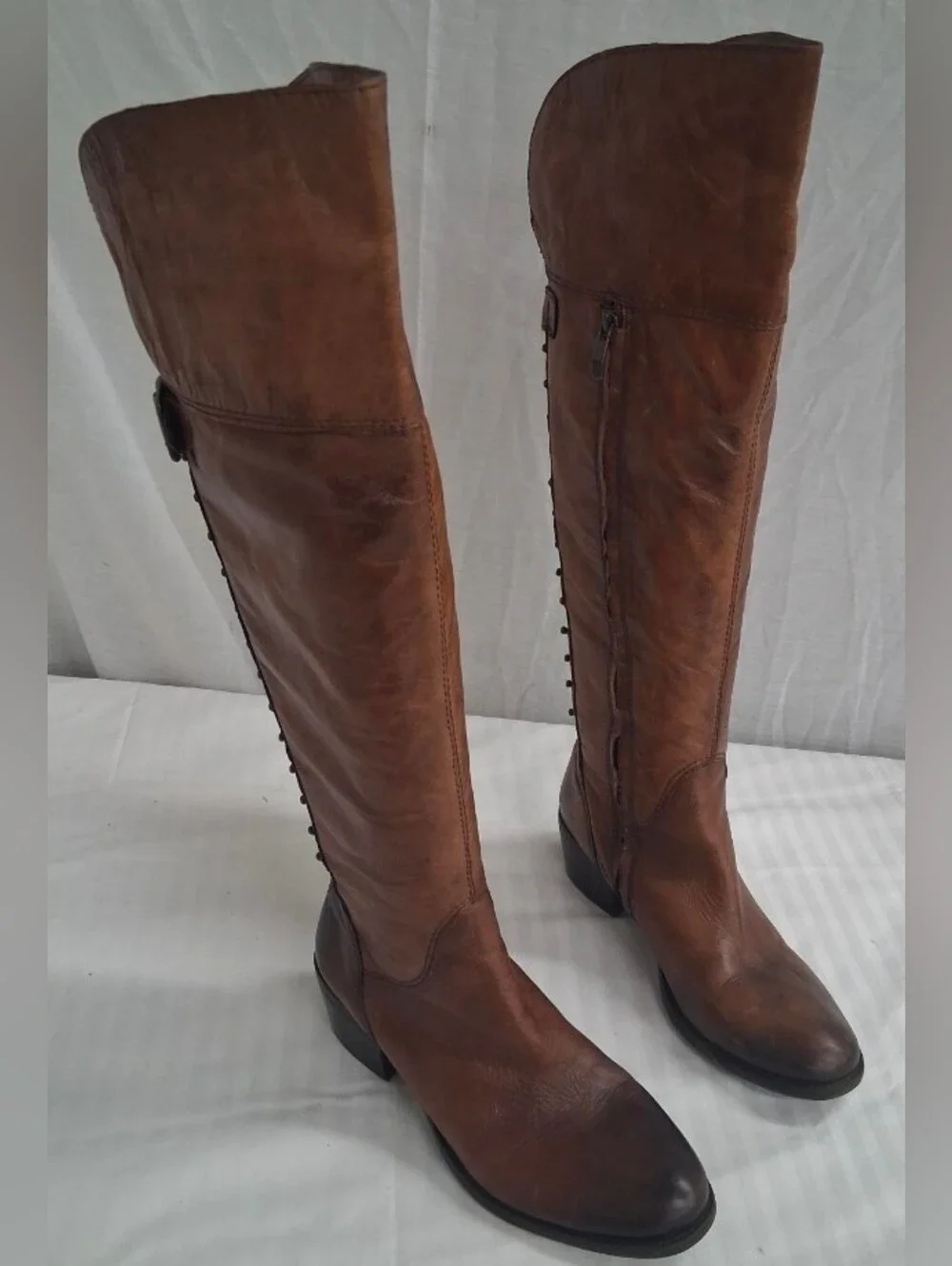 NWOB Vince Camuto Bollo Leather over-the-knee boots  studded detailing Sz 9.5